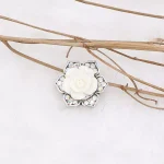 Ivory Rose Sparkle Snap - Image 3