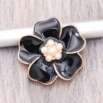 Midnight Petal Snap - Image 3