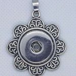 CLEARANCE - Floral Filigree Necklace